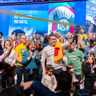 ZUCCO NOSSO CANDIDATO AO GOVERNO DO RS PELO PL  E FLÁVIO BOLSONARO PRESIDENTE É 22  NELES FORA ESQUERDA DO BRASIL